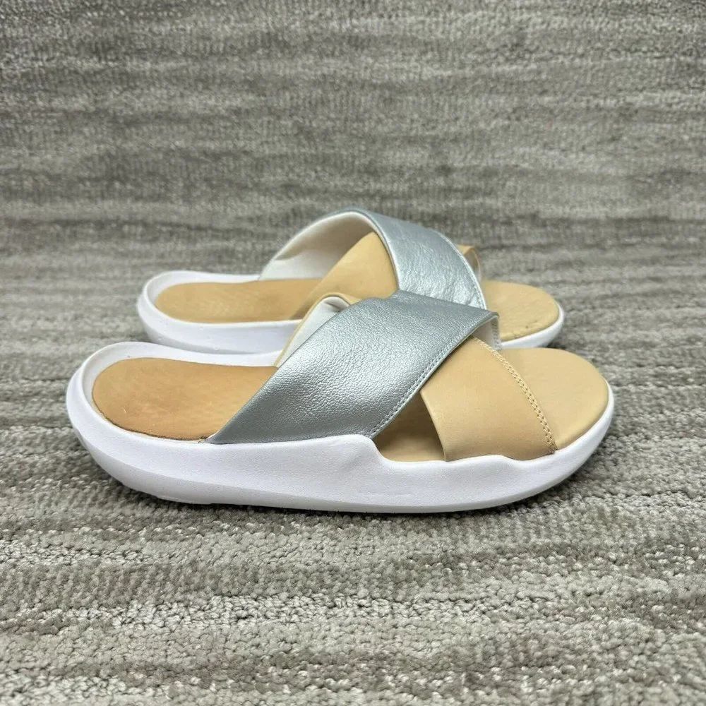 Nike Wmns Benassi Future Cross SE Premium AO2641-001 SIZE 8